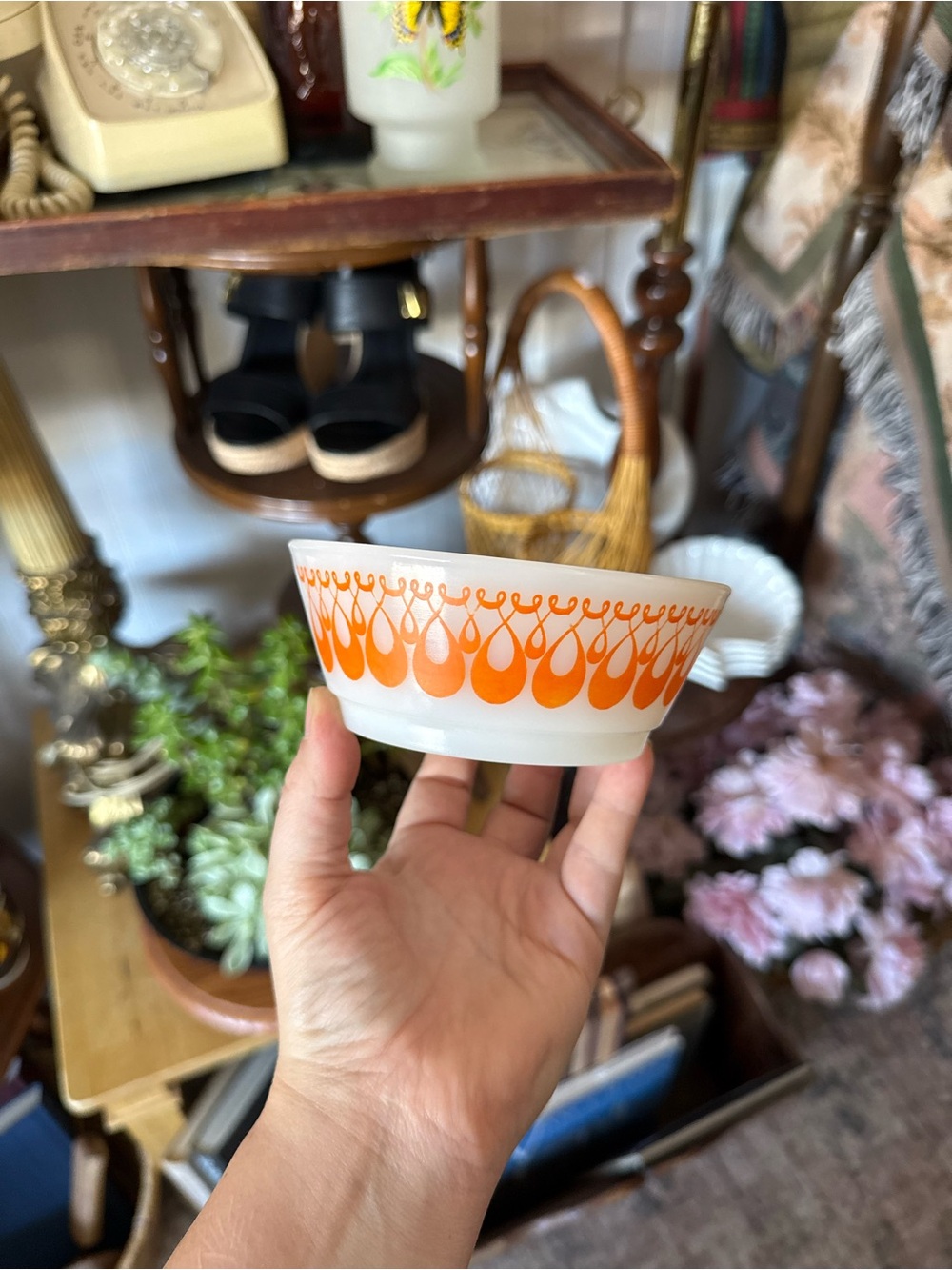 Anchor Hocking/Fire King Loops Bowl in Orange
